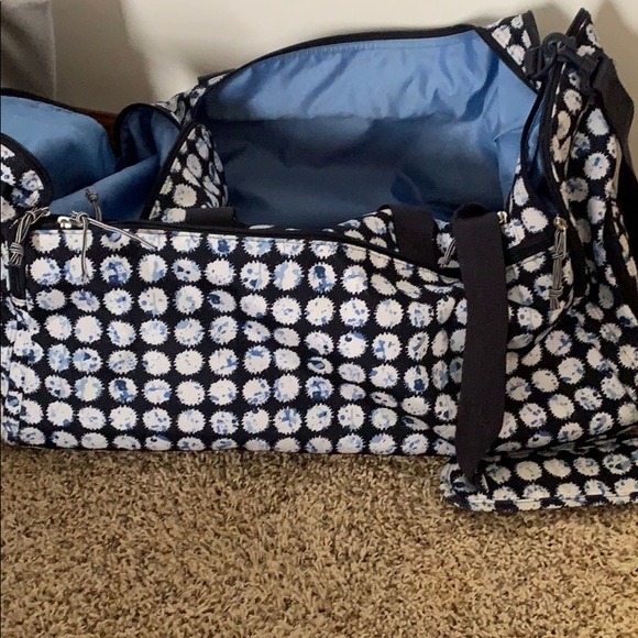 Vera Bradley duffle/gym bag - Picture 3 of 4
